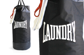 Bolsa para la ropa sucia y saco de boxeo