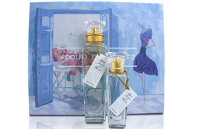 Perfume Agua de rosas de Adolfo Domínguez en estuche de regalo