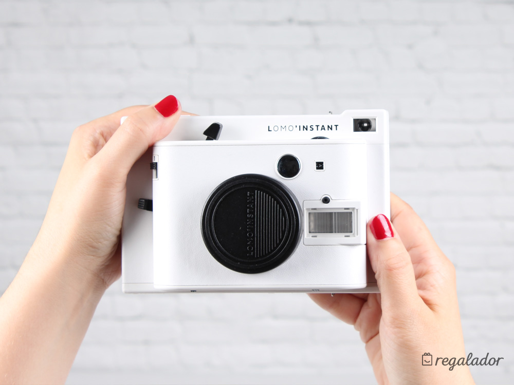 Cámara de fotos instantánea de Lomography