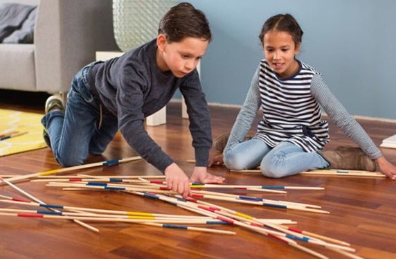 El clásico Mikado en versión gigante