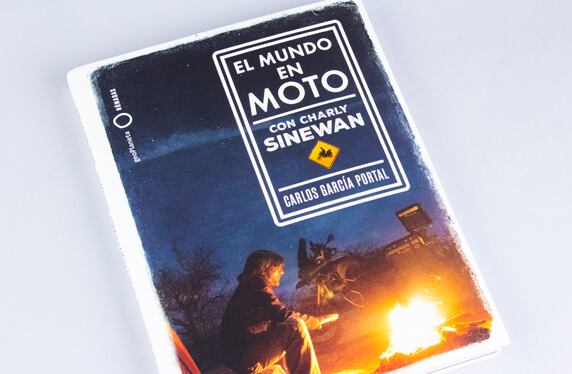 Libro "El mundo en moto" con Charly Sinewan