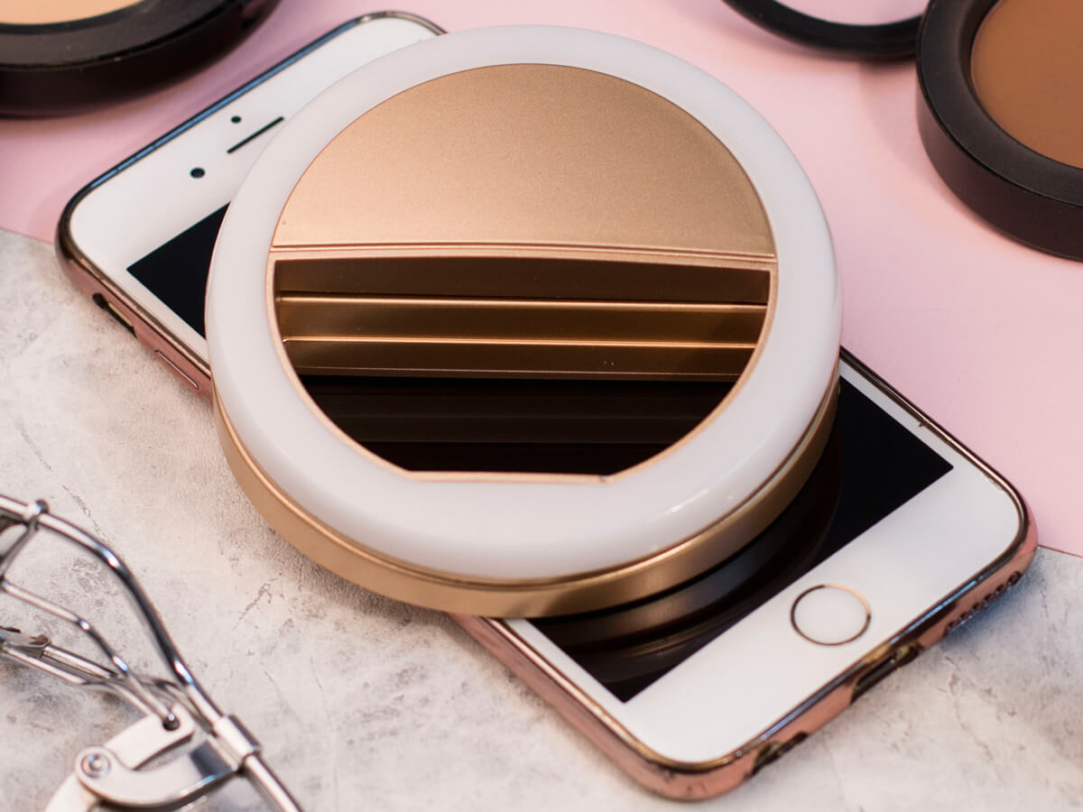 Aro de luz para salir perfecta en los sefies