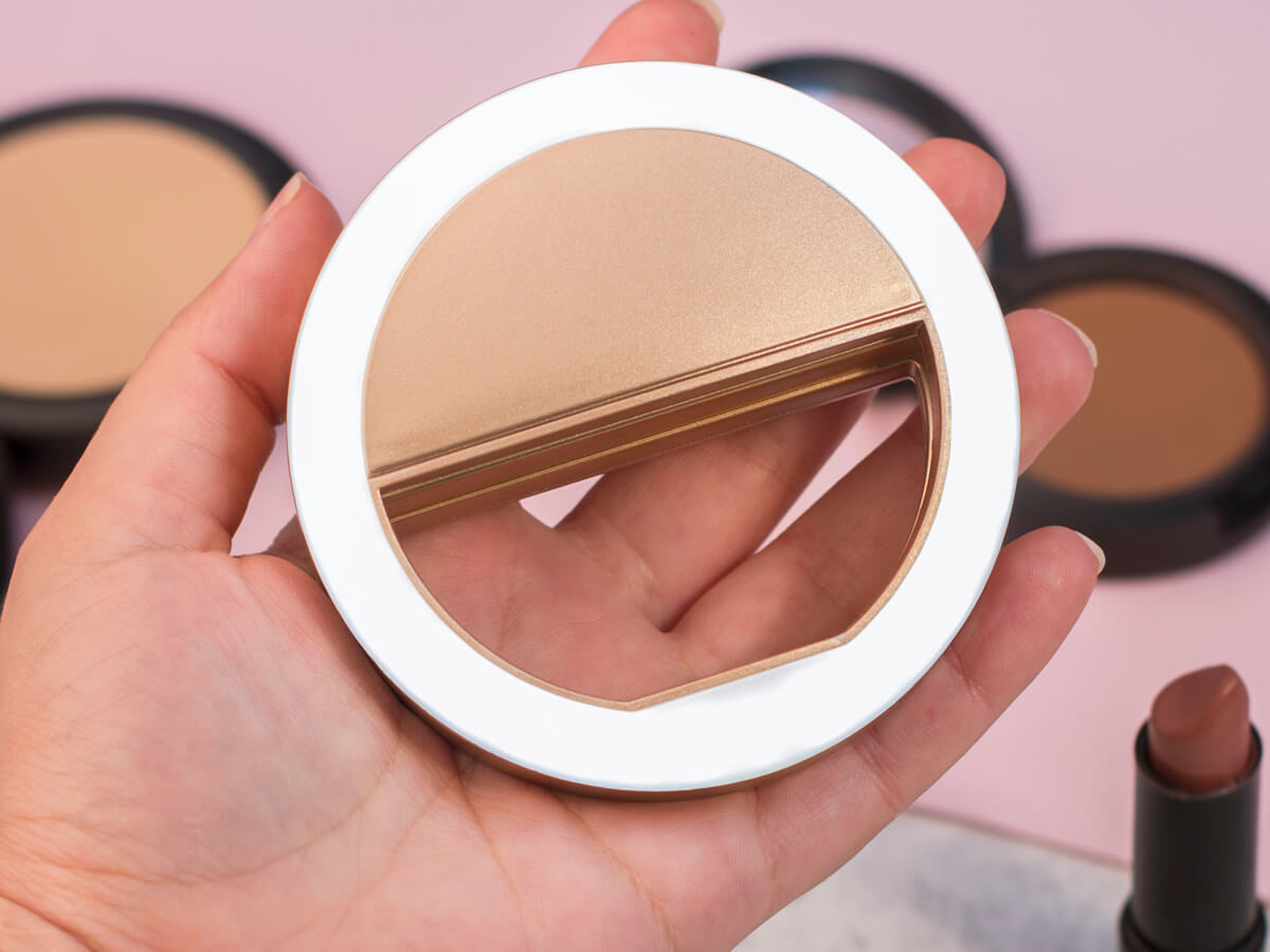 Aro de luz para salir perfecta en los sefies