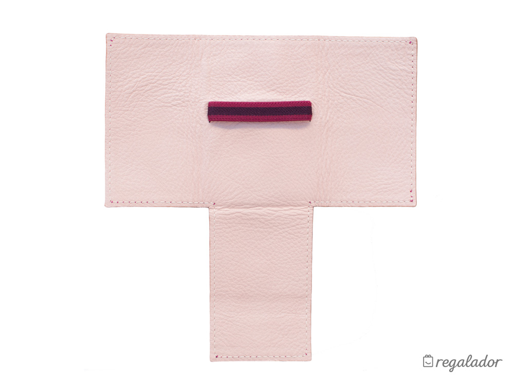 La cartera de cuero más ligera y práctica