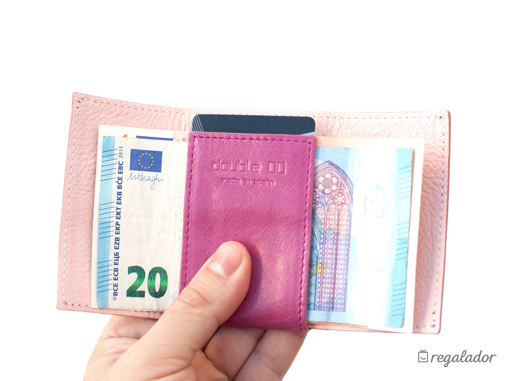 La cartera de cuero más ligera y práctica