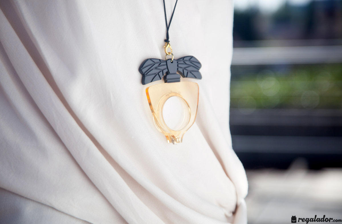 Las gafas colgante con más glamour