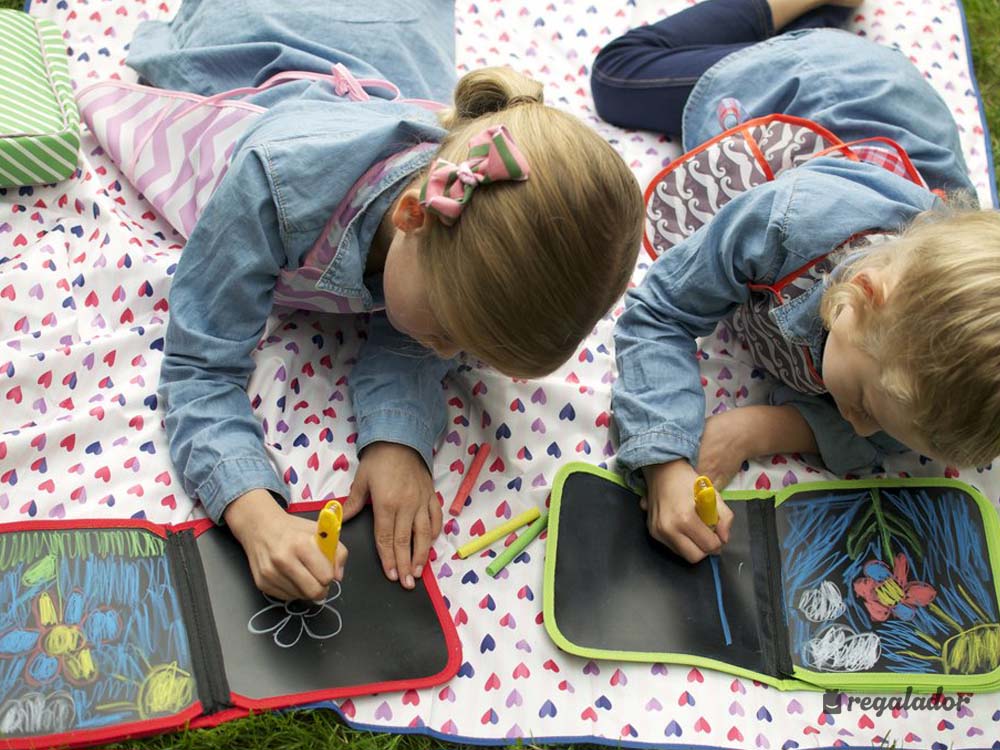 Libro-pizarra para pequeños artistas