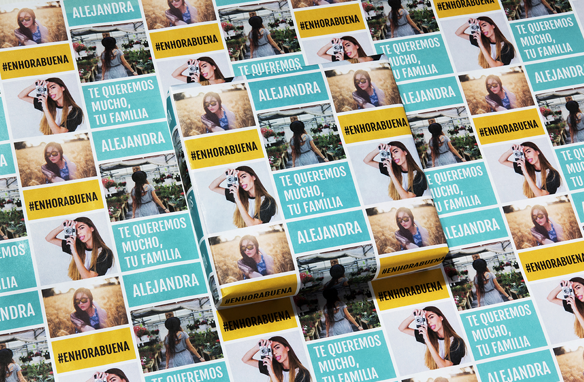 Papel de regalo personalizado modelo texto y fotos