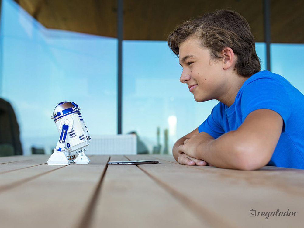 Sphero R2-D2: El droide con realidad aumentada de Star Wars