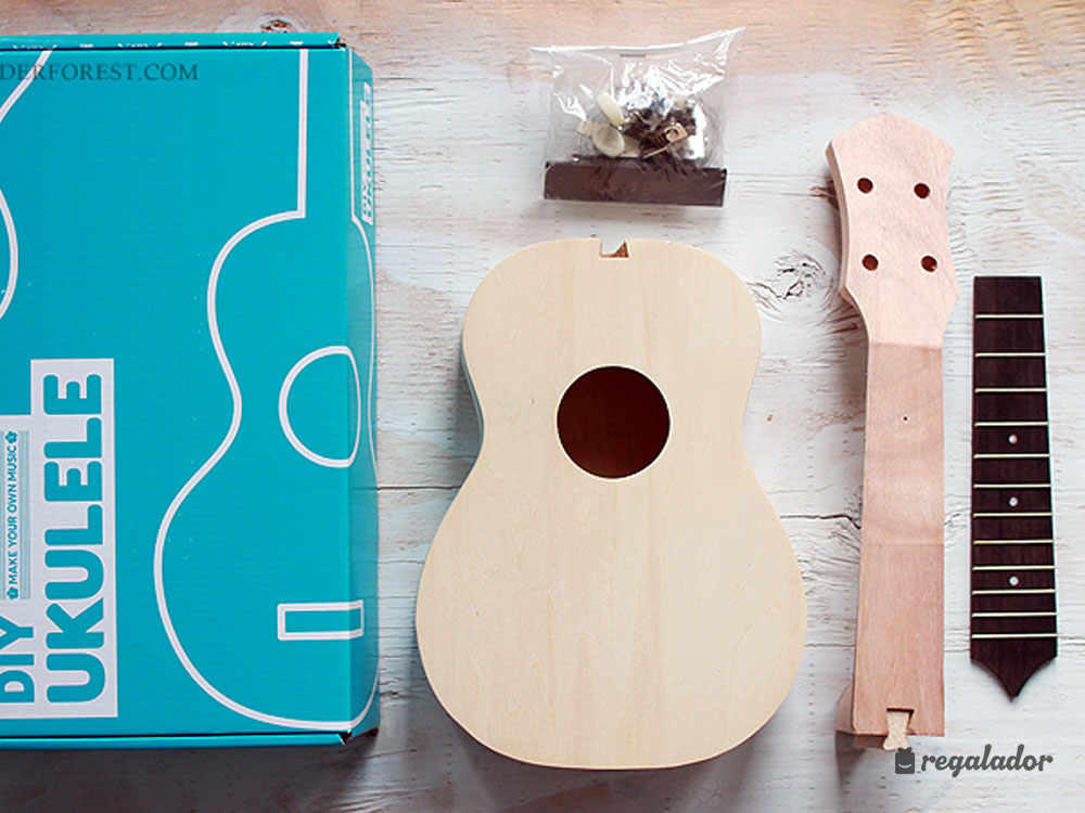 Kit De Ukelele DIY De Madera Para Pintar Y Ensamblar - Perfecto Para Principiantes Y Manualidades - Tamaño 52x17.5x5.5 Cm