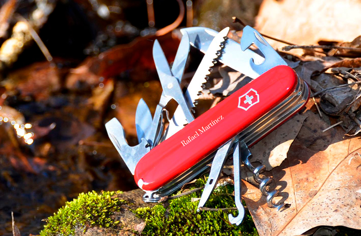 Navaja Victorinox personalizada para los aventureros