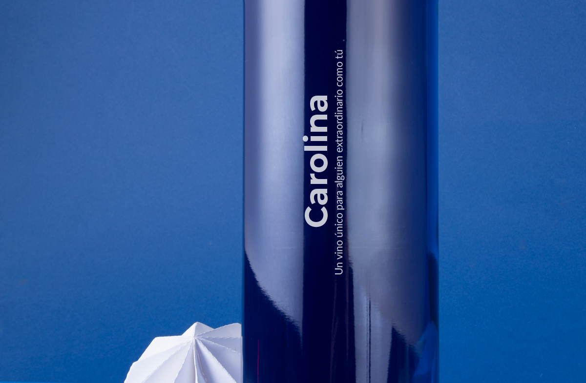 Vino azul personalizado